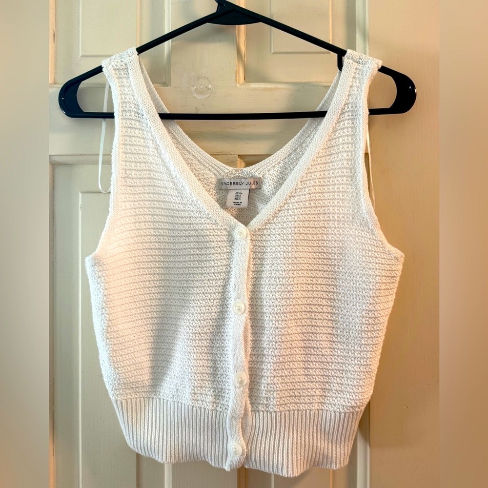 NWOT Sincerely Jules White Knit Button-Up Tank Top Size S